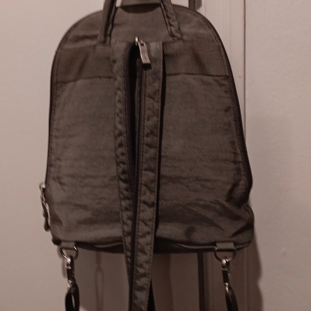 Baggallini Mini Backpack/Convertable Sling Purse … - image 6